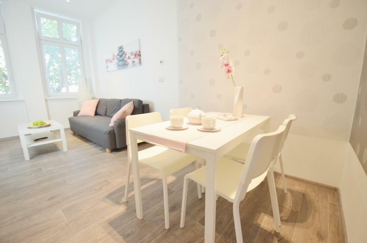 Apartmány Jízdárenská KLV Exterior foto